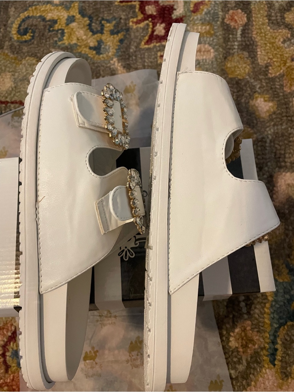 Camel Threads white slip on sandals with rhinestones - Picture 4 of 9